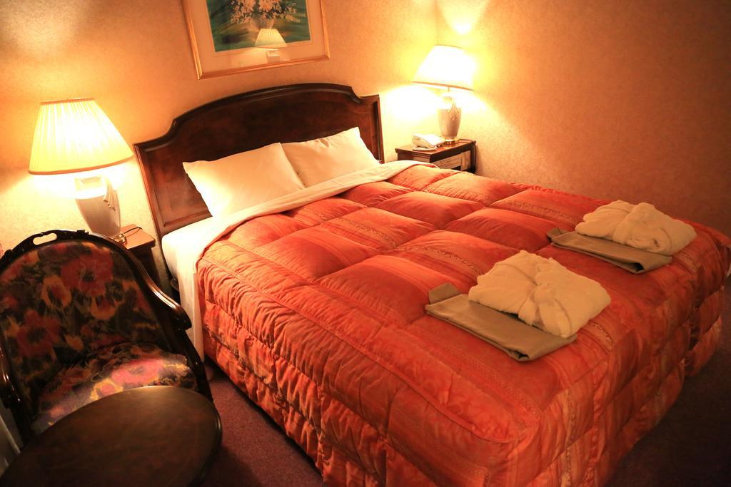 Hotel Palace Inn Toyota Toyota  Bagian luar foto