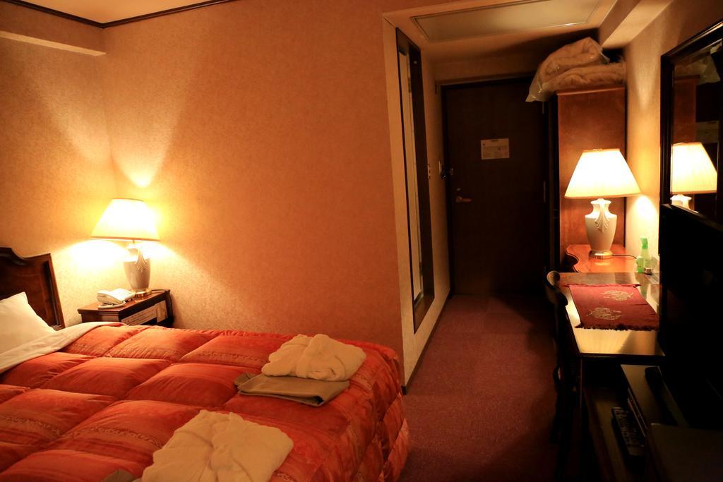 Hotel Palace Inn Toyota Toyota  Bagian luar foto