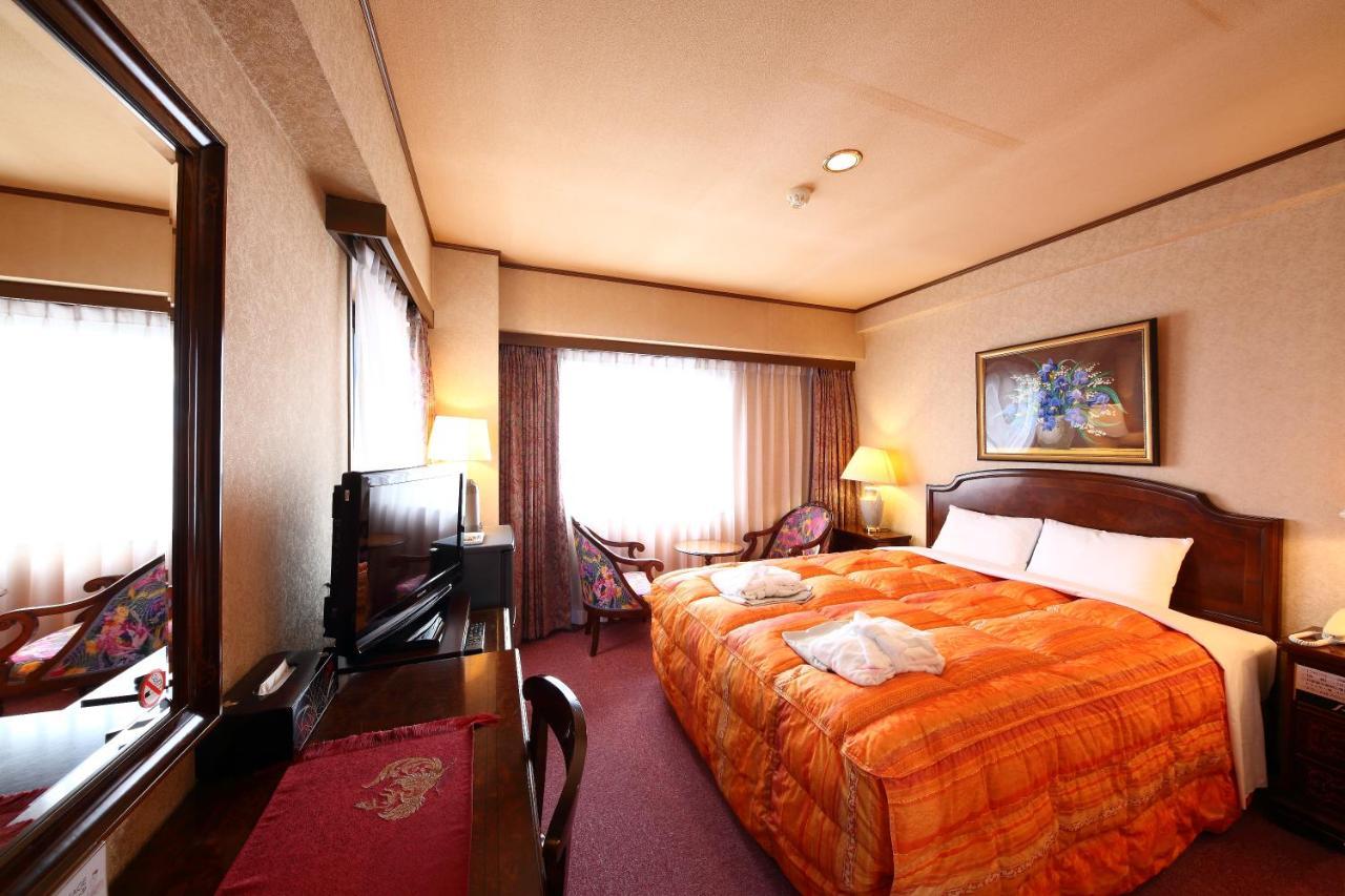 Hotel Palace Inn Toyota Toyota  Bagian luar foto